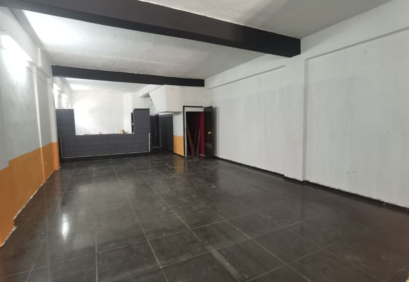 Brickfields 7 Storey Corner Shop Lot / Office with Lift  FOR RENT