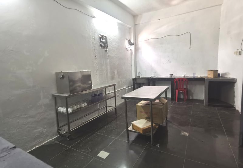 Brickfields 7 Storey Corner Shop Lot / Office with Lift  FOR RENT