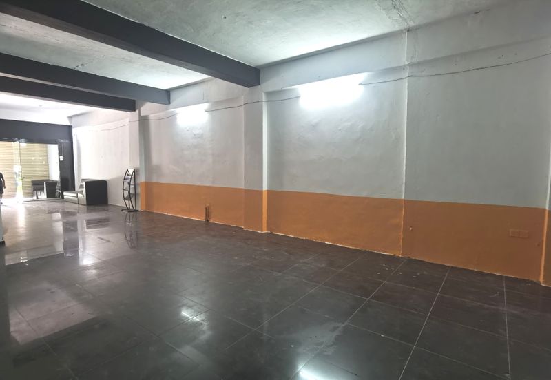 Brickfields 7 Storey Corner Shop Lot / Office with Lift  FOR RENT