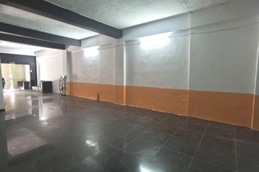 Brickfields 7 Storey Corner Shop Lot / Office with Lift  FOR RENT