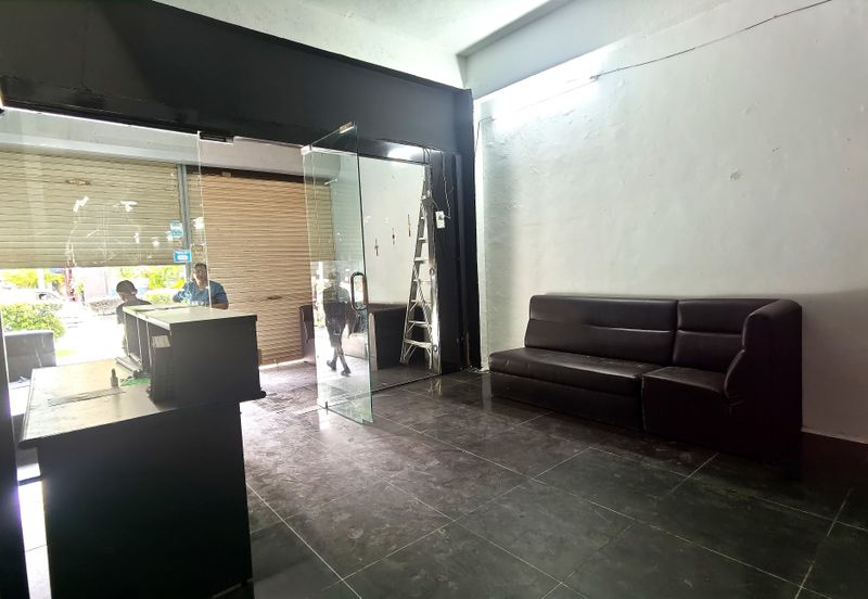 Brickfields 7 Storey Corner Shop Lot / Office with Lift  FOR RENT