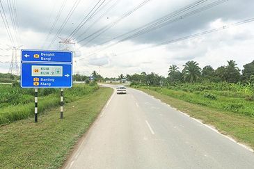 Jalan Dengkil Banting 2.606 acres Agricultural Land FOR SALE