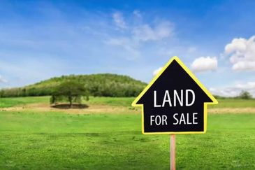 Jalan Dengkil Banting 2.606 acres Agricultural Land FOR SALE