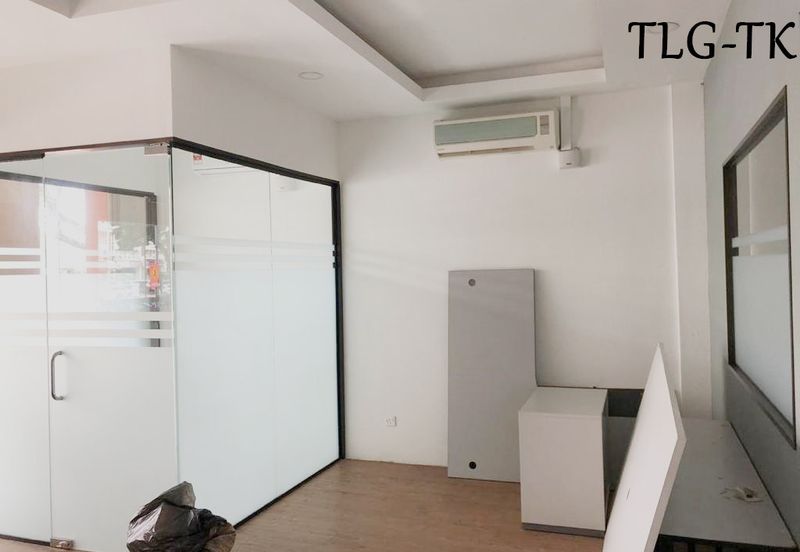 Ritze Perdana Business Center