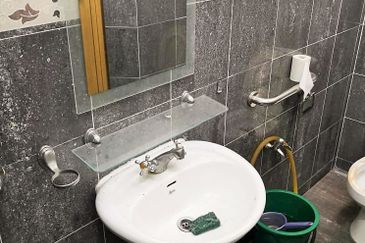 Jalan Taman Ibu Kota