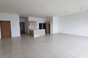 Royal Regent Sri Putramas III