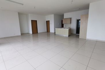 Royal Regent Sri Putramas III