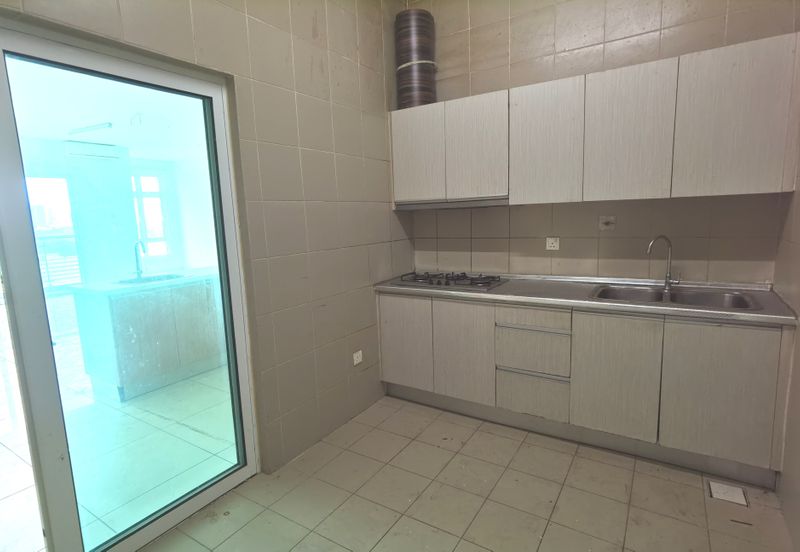 Royal Regent Sri Putramas III