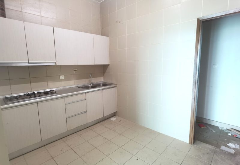 Royal Regent Sri Putramas III