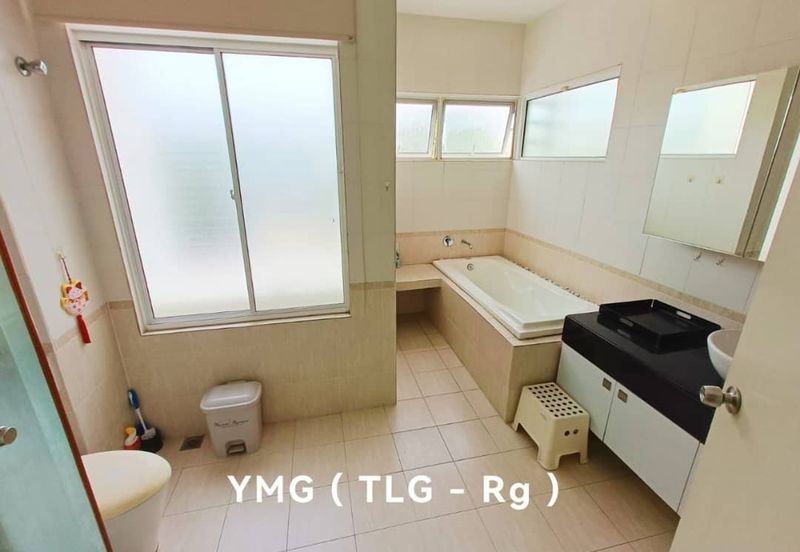 Jalan Setia Duta U13/21B