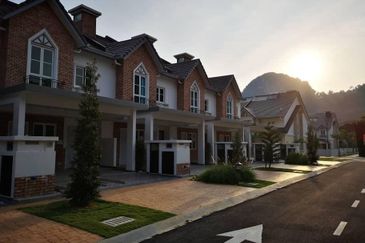 Charming Essex, Setia Eco Templer