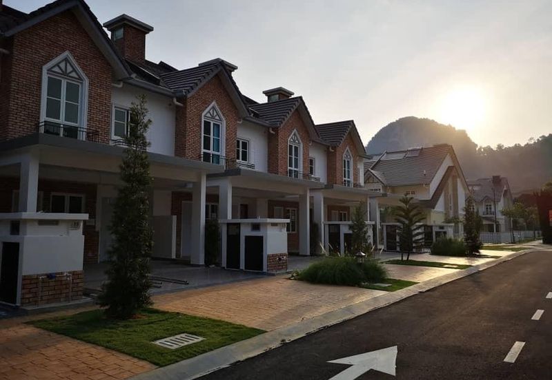 Charming Essex, Setia Eco Templer