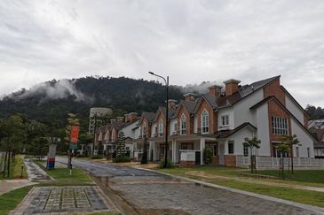 Charming Essex, Setia Eco Templer