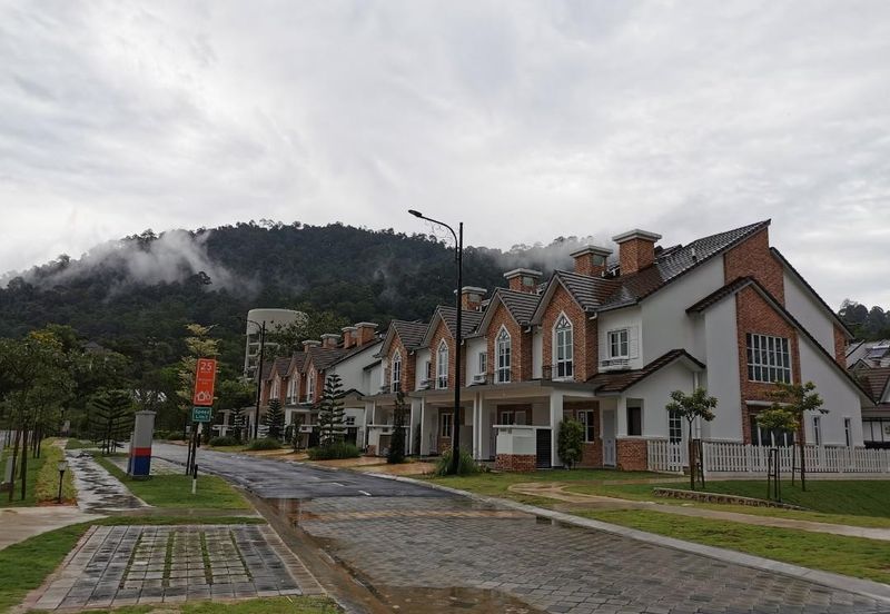 Charming Essex, Setia Eco Templer