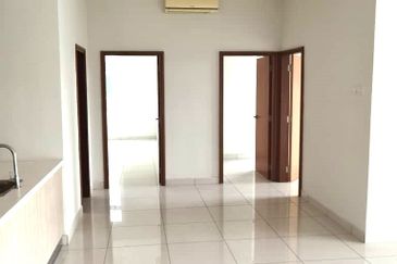 Royal Regent Sri Putramas III