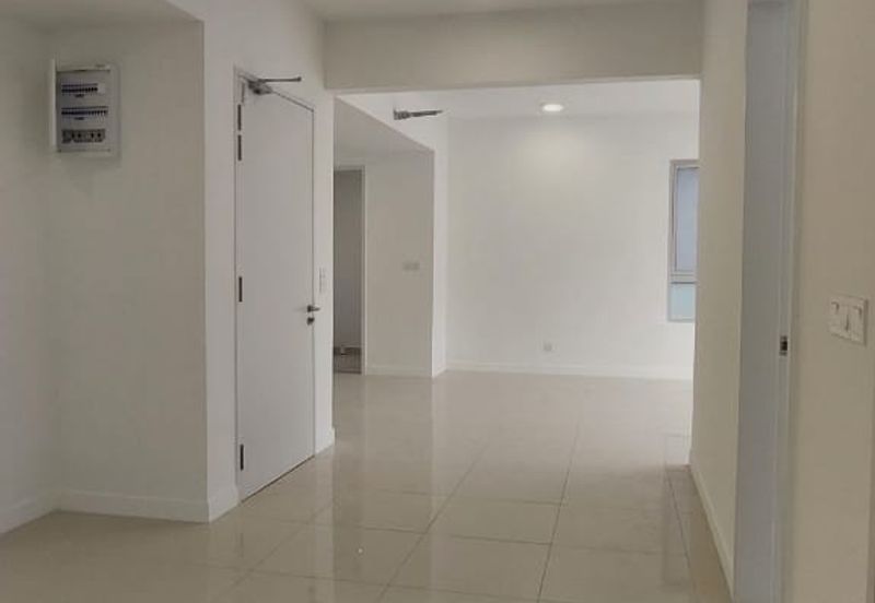 Lakefront Condominium | Emerald Hills @ Alam Damai