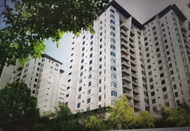 Papillon Desahill Condominium