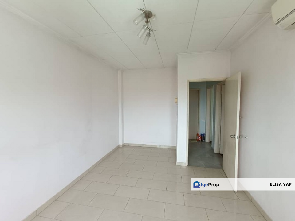 Below Market Value 1001sqft Freehold Arcadia Apartment USJ 11 Taipan Subang Nice Environment FOR SALE, Selangor, USJ