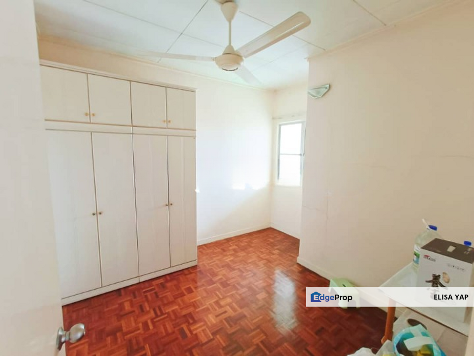 Below Market Value 1001sqft Freehold Arcadia Apartment USJ 11 Taipan Subang Nice Environment FOR SALE, Selangor, USJ