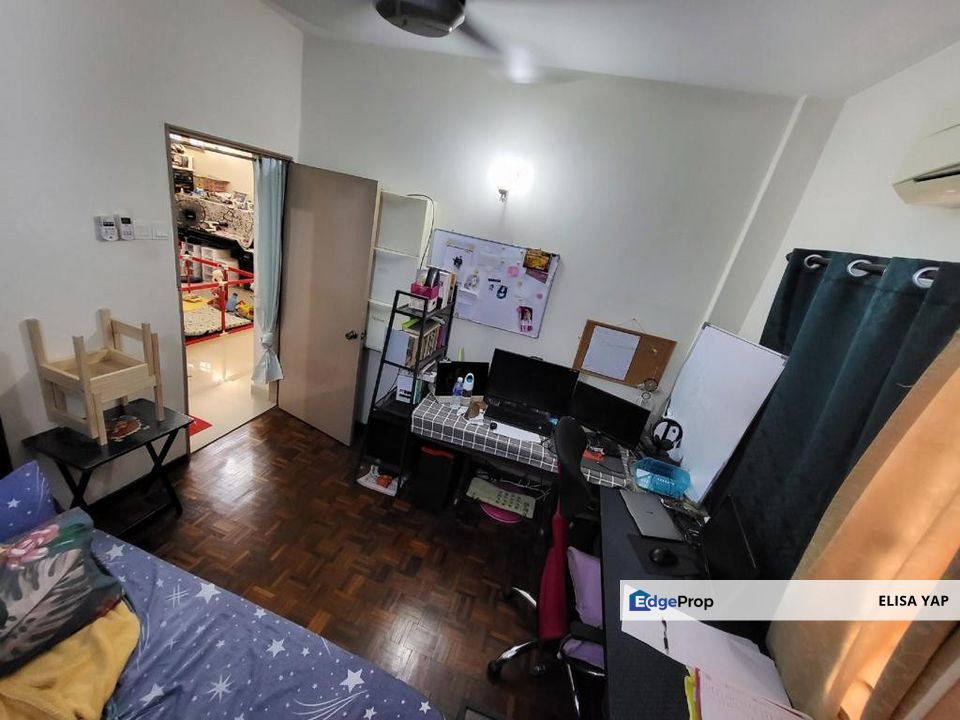 1st Floor Freehold Hill top Lafite Apartment SS17 Subang Jaya FOR SALE, Selangor, Subang Jaya