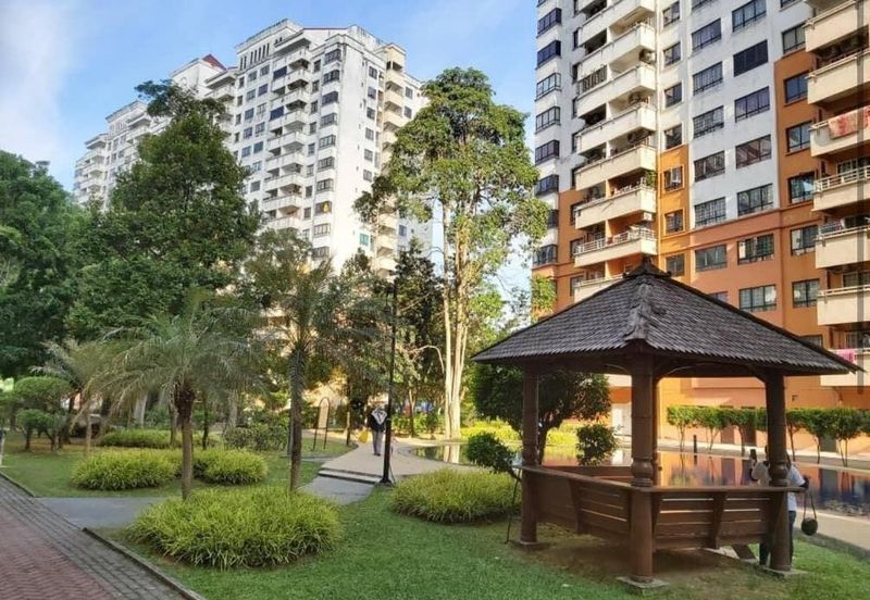 Vista Millennium Condominiums