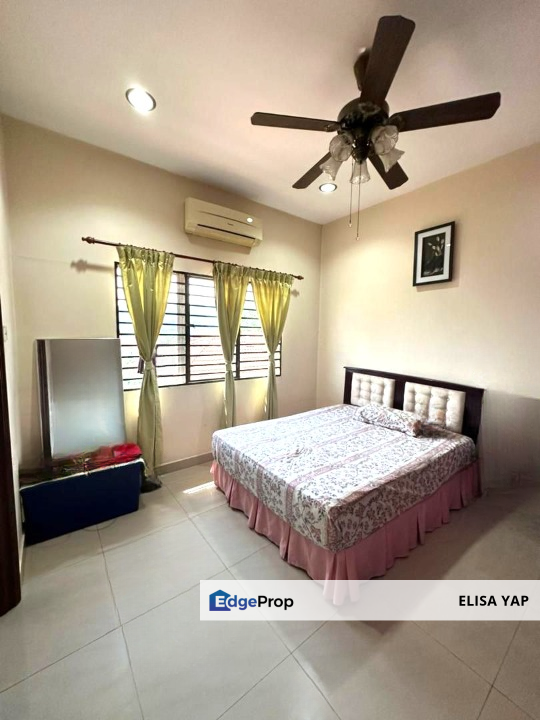 Seri Aman Height Sungai Buloh/ Kepong 3 Storey EndLot Landed House 7 Rooms Renovated FOR SALE , Selangor, Sungai Buloh