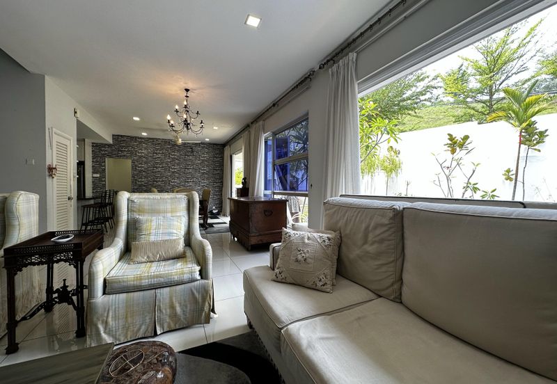 Emerald Garden, Kota Emerald