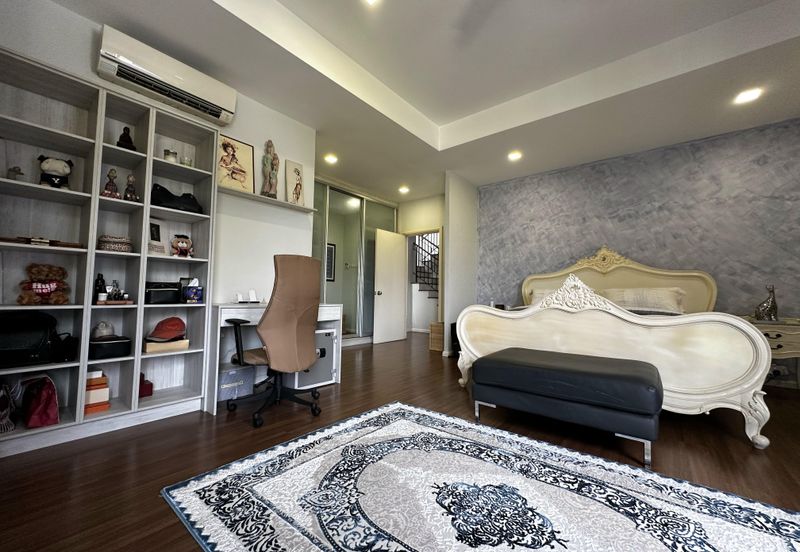 Emerald Garden, Kota Emerald