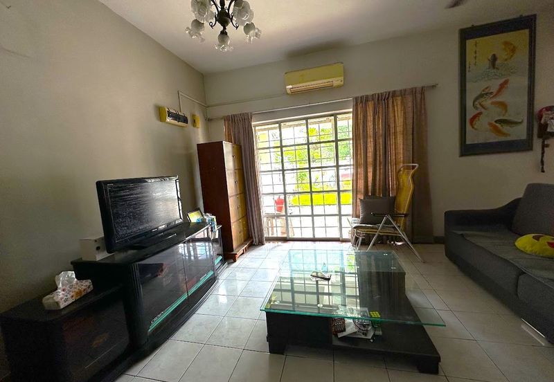 Jalan Anggerik Aranda 31/29