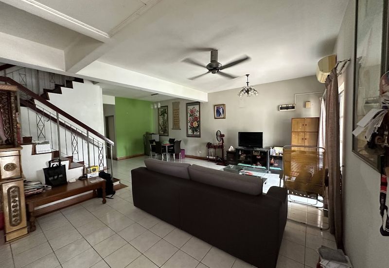 Jalan Anggerik Aranda 31/29