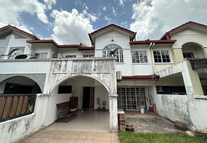 Jalan Anggerik Aranda 31/29