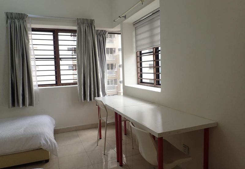 Pangsapuri Damai, Subang Bestari