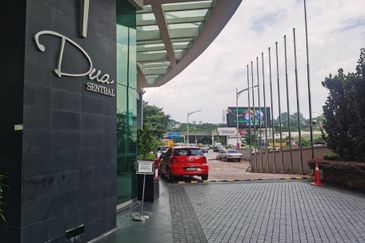 Dua Sentral Residential Tower