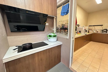 SL 9, Bandar Sungai Long