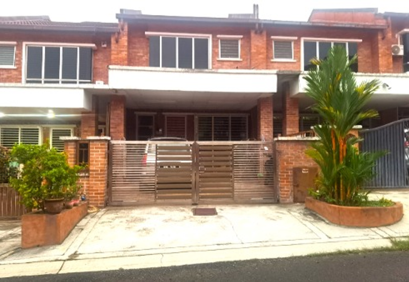 SL 9, Bandar Sungai Long