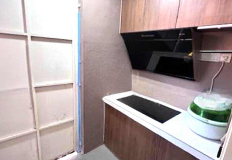 SL 9, Bandar Sungai Long