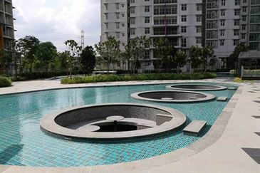 Midfields Condominium