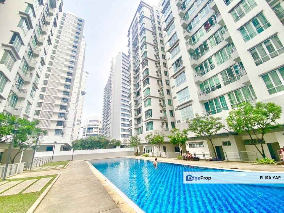 Casa Tiara Service Apartment Subang Jaya  2 Carpark 880sqft Partially Furnished FOR SALE, Selangor, Subang Jaya