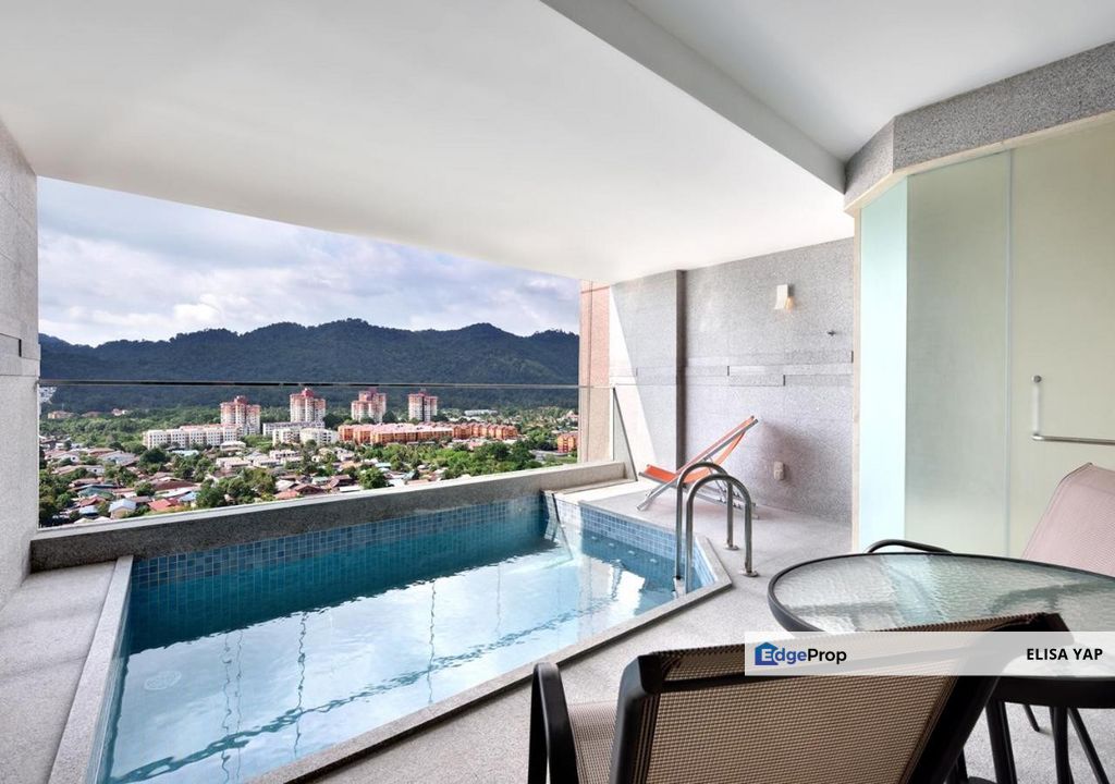 968sqft FACING DIRECTLY OCEAN VIEW  Lexis Suite Condotel @ Bayan Lepas, Penang FOR SALE, Penang, Bayan Lepas