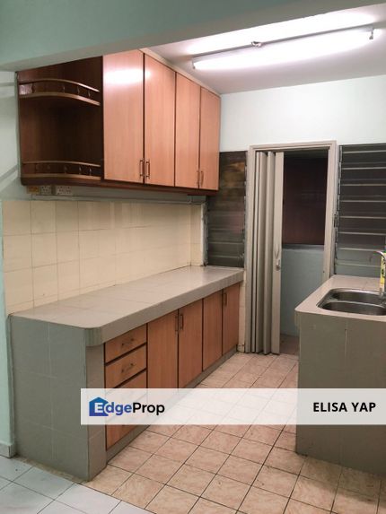 Saujana Apartment, Damansara Damai Ground Floor Kitchen Cabinet Non Bumi Available FOR SALE, Selangor, Damansara Damai