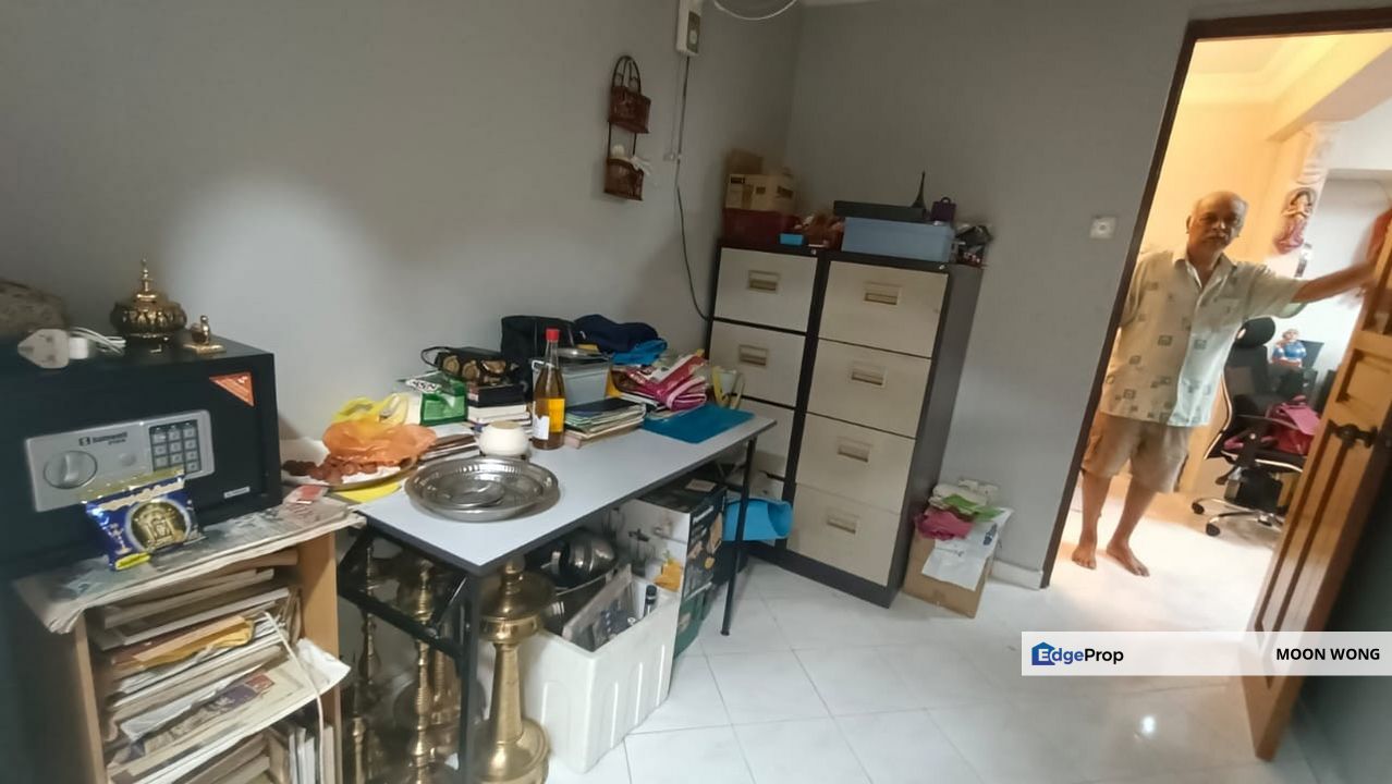 Corner Lot Taman Sri Bahagia, Selangor, Cheras