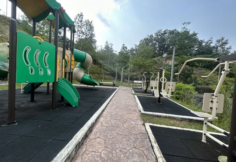Puncak Saujana