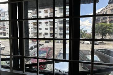 Taman Lembah Maju 600 Apartment