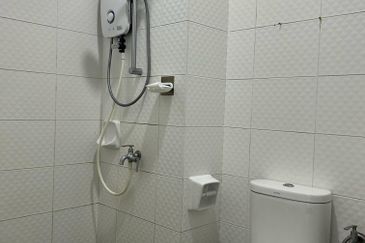 Seasons Luxury Apartments @ Amara Larkin