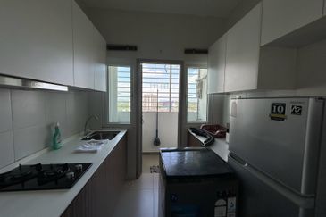 Seasons Luxury Apartments @ Amara Larkin