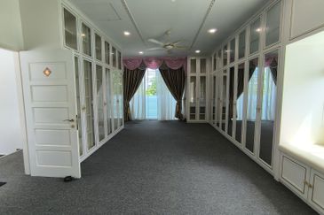 Clover Garden Residences