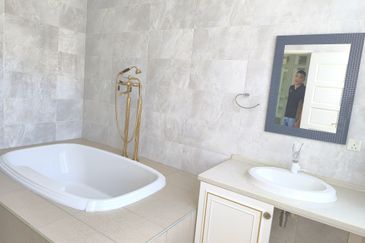 Clover Garden Residences