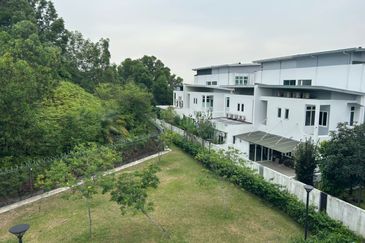 Clover Garden Residences