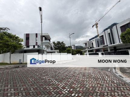 2.5 Storey Semi-D @ Latania Twin Palm, Sungai Long, Selangor, Kajang