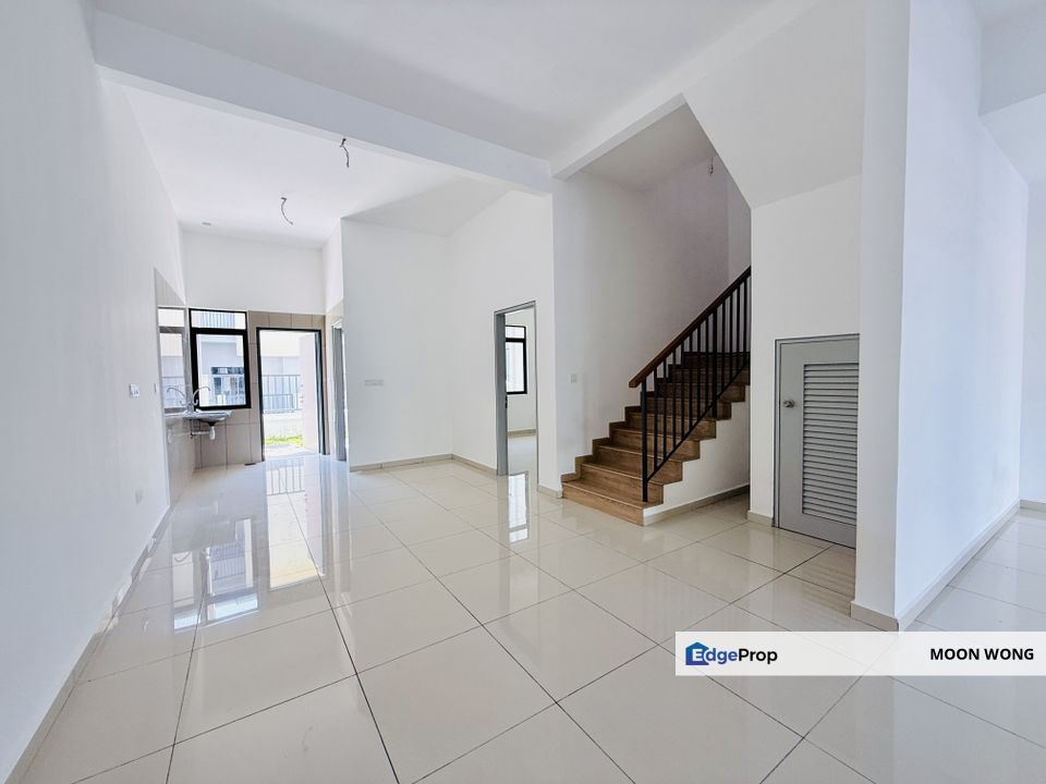 Avenue 3 Lake Valley, Bandar Tun Hussein Onn Cheras, Selangor, Cheras